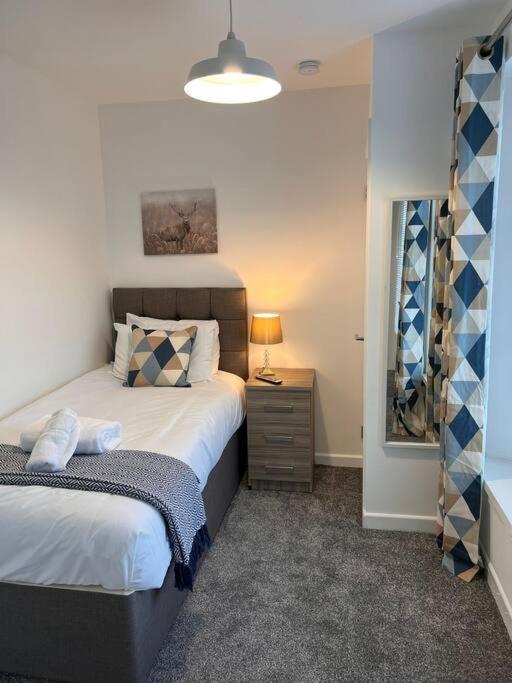 Bridge Place - Spacious Home With Plenty Of Beds! Merthyr Tydfil Exterior foto